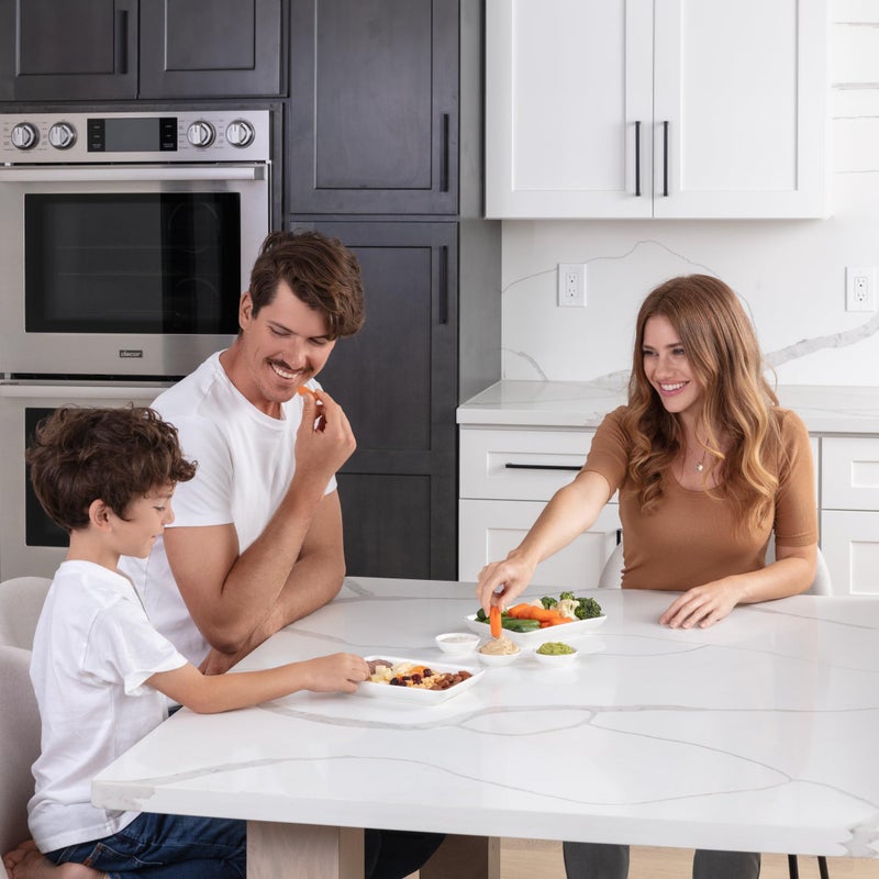 FAMHH طقم أطباق مقبلات مقاس 8 بوصات من FAMHH مع أكواب غمس لتقديم سلطات الحلويات - أطباق عشاء مستطيلة من البورسلين المقاوم للتقطيع - خالية من البلاستيك والرصاص - 6 أطباق وأكواب عشاء بيضاء صغيرة - Image 5